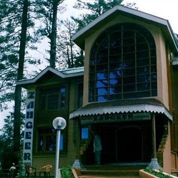 Hotel Zahgeer Continental - Srinagar Dış mekan fotoğraf